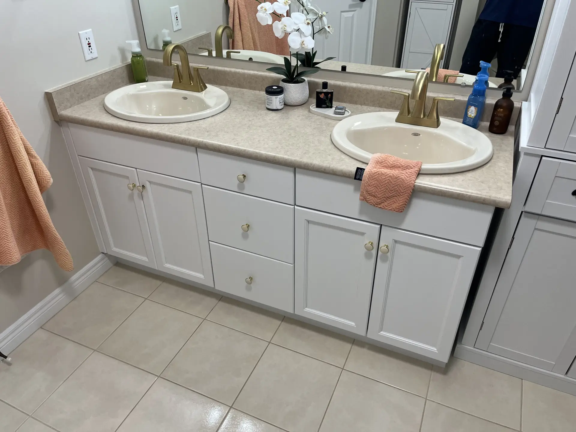 bathroom vanity refinish